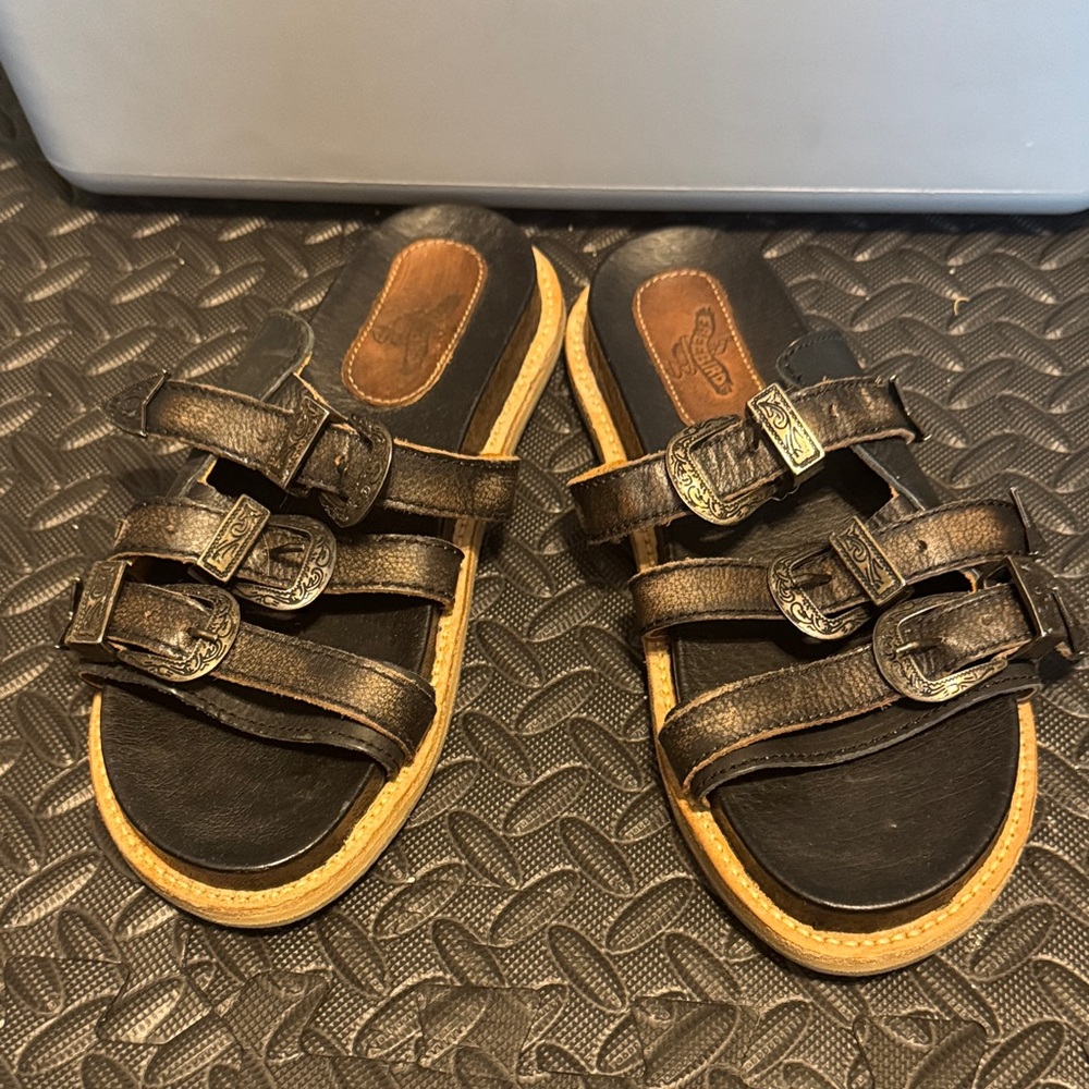 FreeBird FRANKI Black Buckle slides